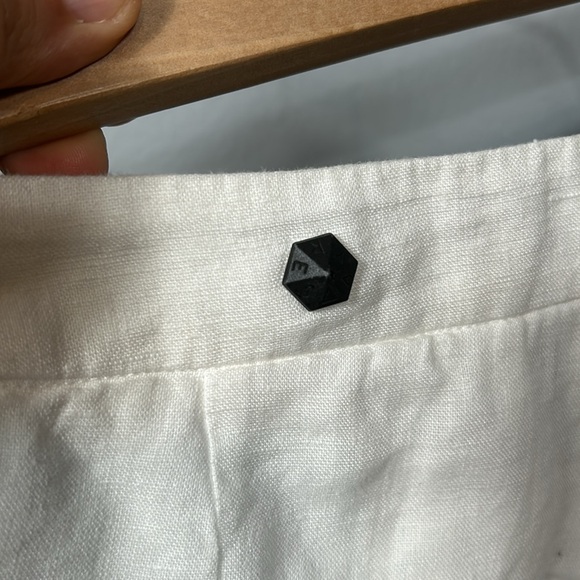 Ayres white linen short studded waist size 40 US 30” - Picture 3 of 7